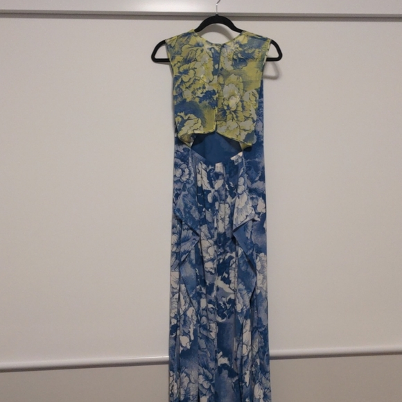 NWT BCBG Backless Gown in XXS - Picture 7 of 12